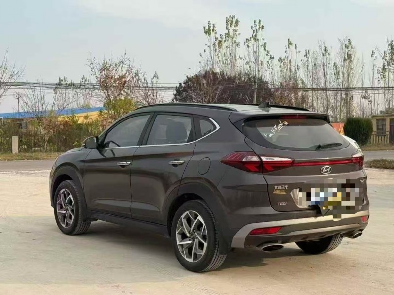 菏泽19年现代途胜7