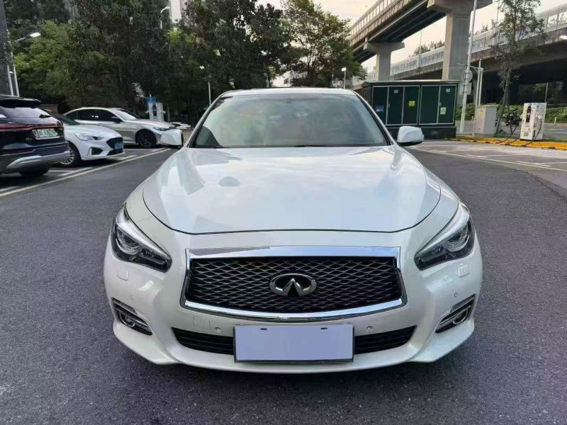 湘潭15年英菲尼迪Q50L1
