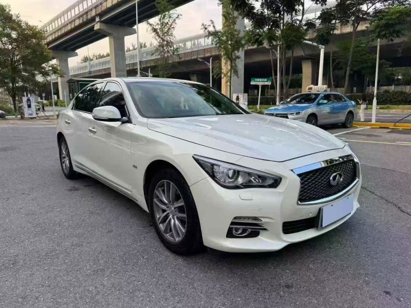 湘潭15年英菲尼迪Q50L3