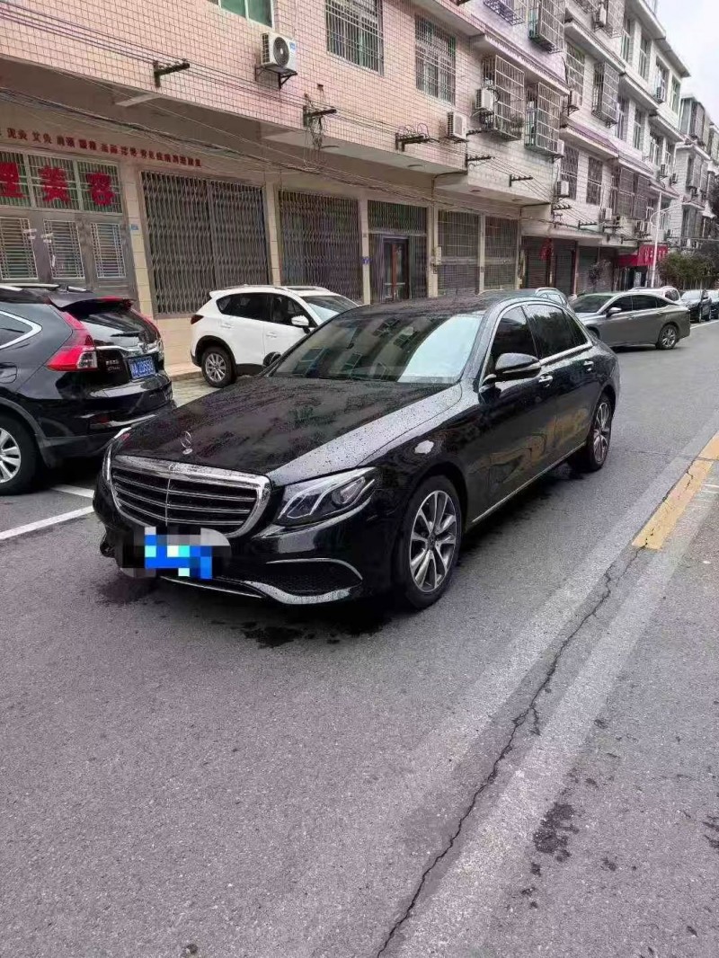 岳阳18年奔驰E3