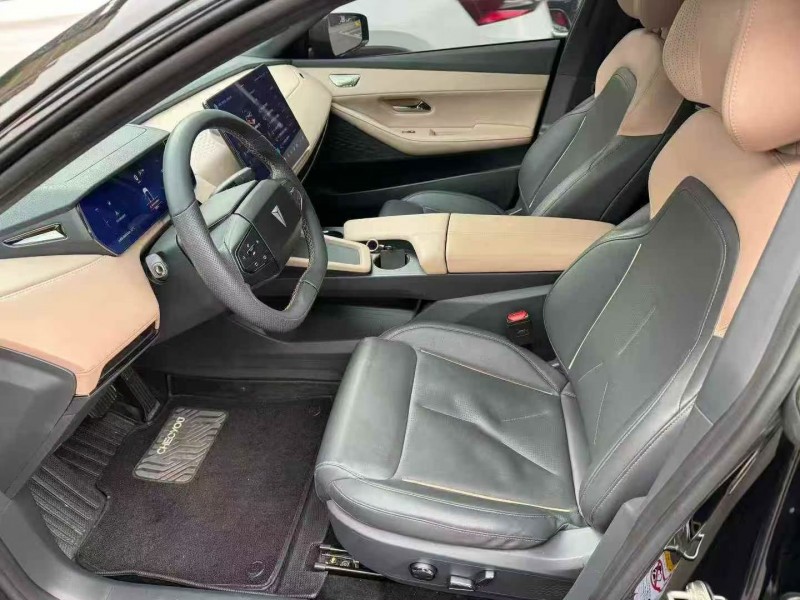 衡阳23年长安汽车深蓝4