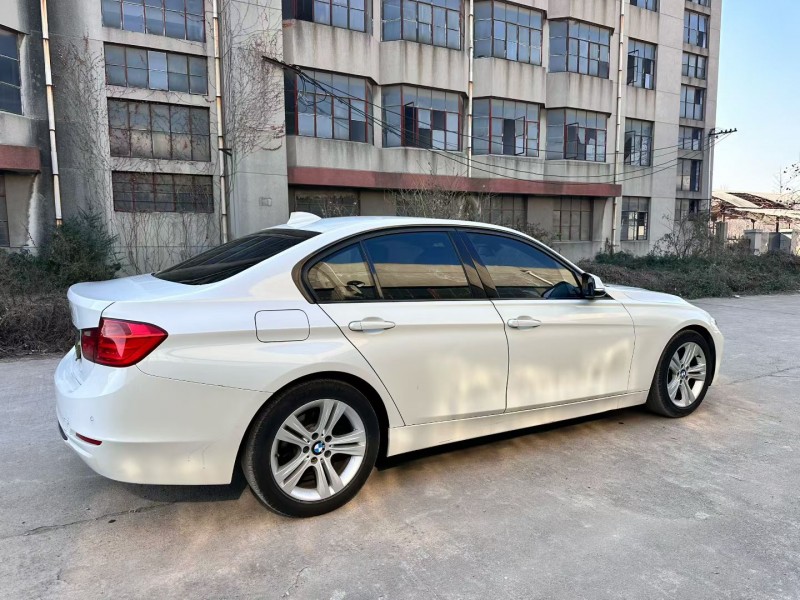 济宁14年宝马3系9