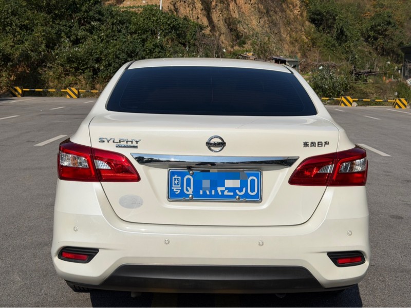 岳阳23年日产轩逸4