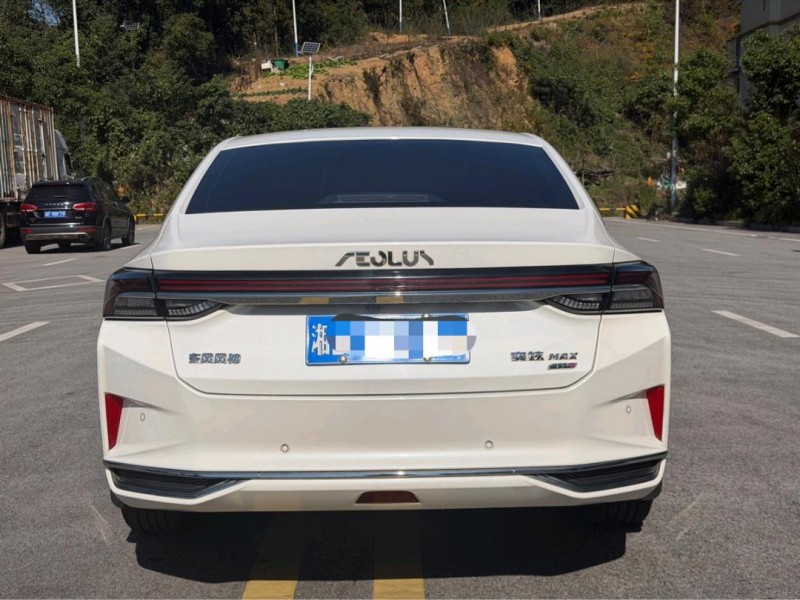 岳阳22年东风奕炫6