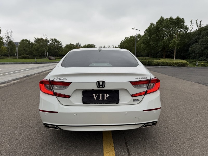 盐城19年本田雅阁9