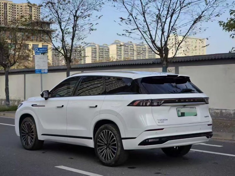 郑州25年奇瑞瑞虎8