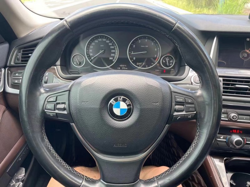 厦门15年宝马5系8