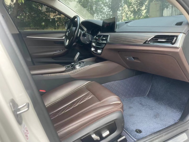 龙岩18年宝马5系5