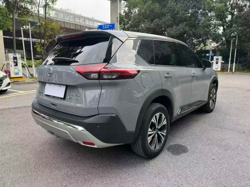 邵阳23年日产奇骏7