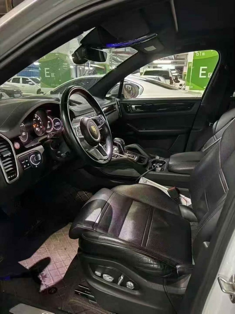 嘉兴19年保时捷卡宴5