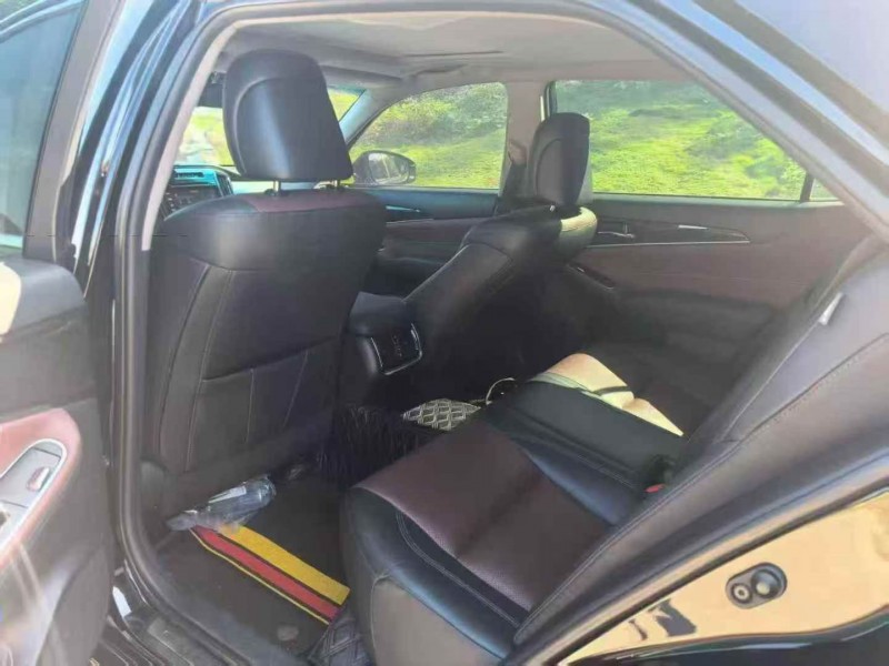 三明19年丰田皇冠5