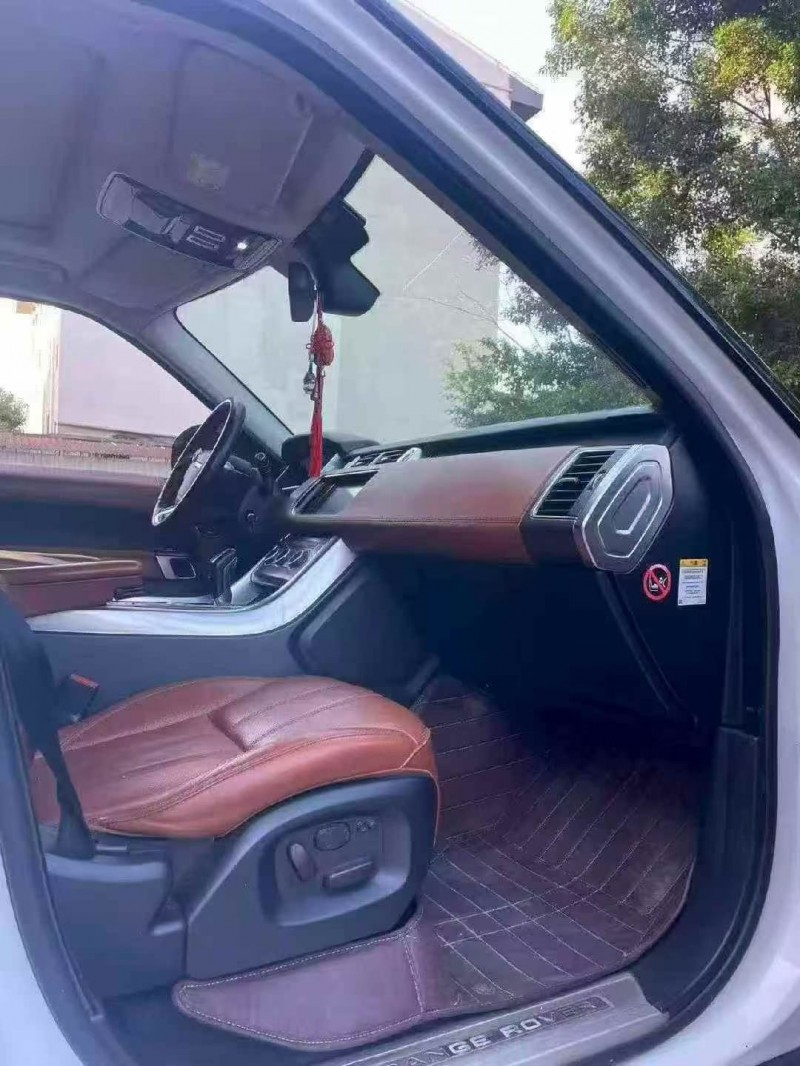 三明14年路虎揽胜运动6