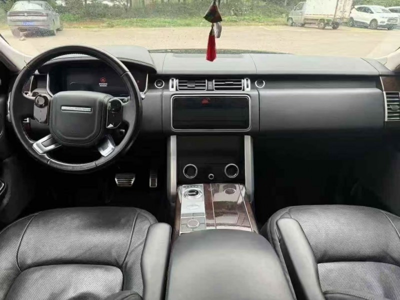 嘉兴21年路虎揽胜行政4