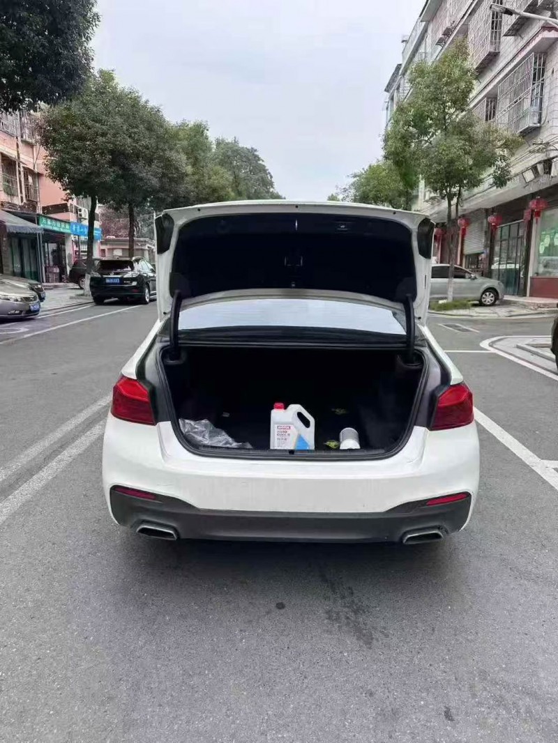 湘潭19年宝马5系9