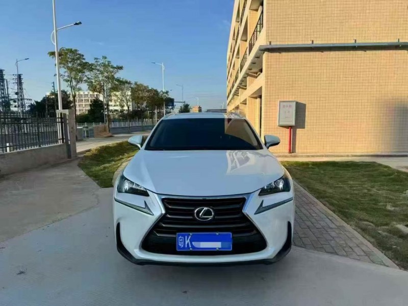 汕头15年雷克萨斯NX1