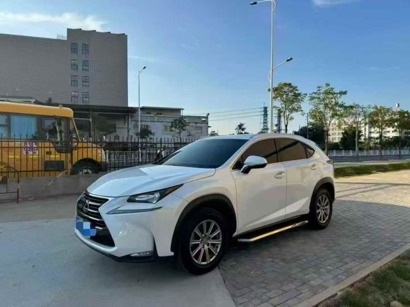 汕头15年雷克萨斯NX2