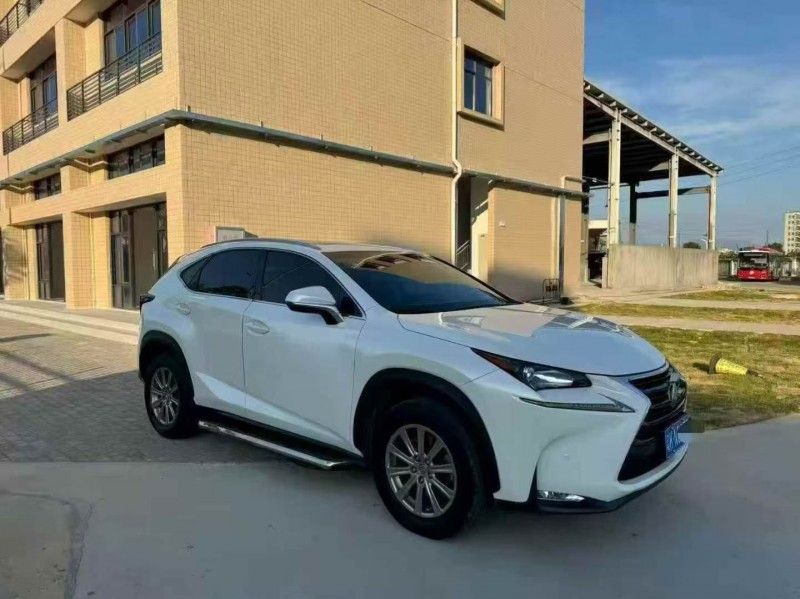 汕头15年雷克萨斯NX3