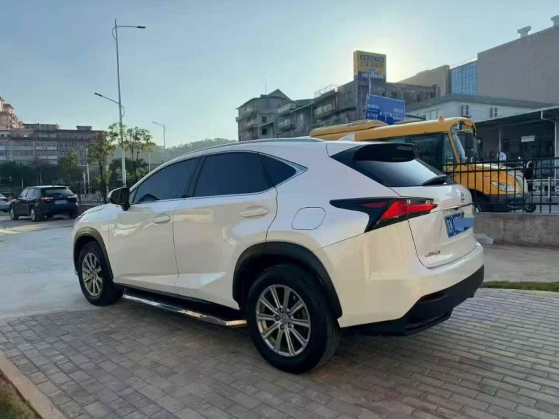 汕头15年雷克萨斯NX5