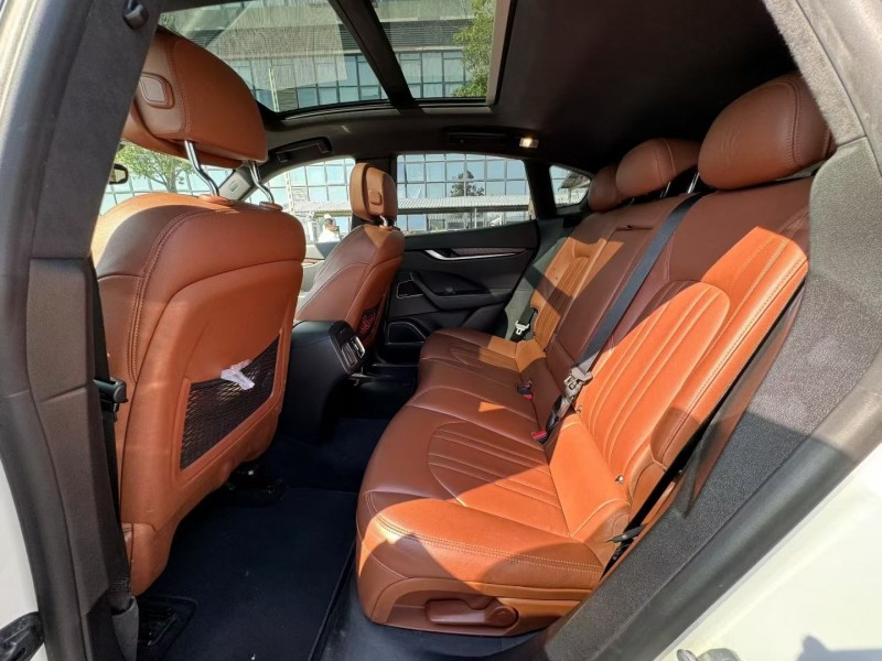 东莞18年玛莎拉蒂Levante4