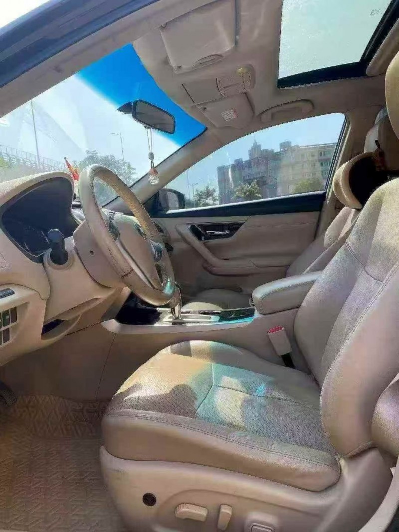 三明15年日产天籁4