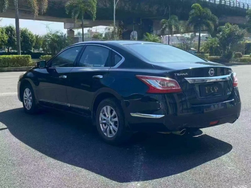 三明15年日产天籁8