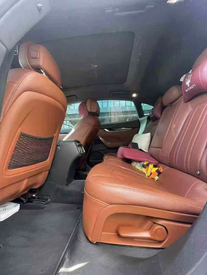 东莞18年玛莎拉蒂Levante5