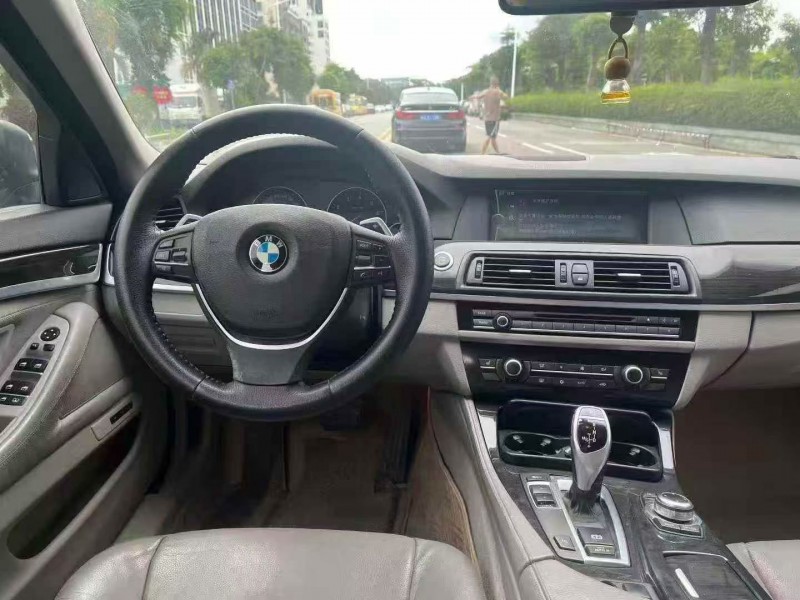 佛山10年宝马5系4