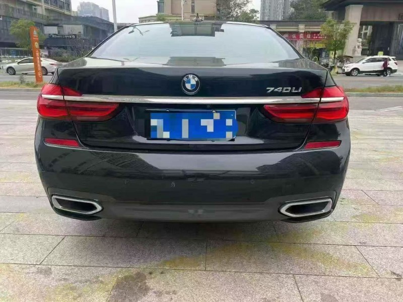 九江18年宝马7系9