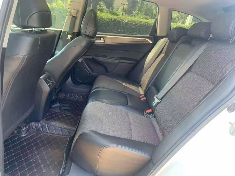 深圳19年本田杰德5