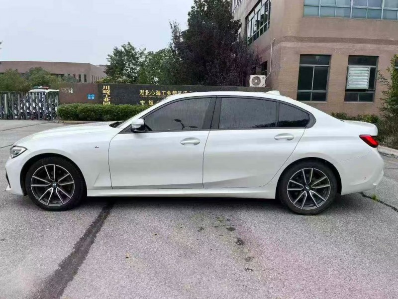 襄阳20年宝马3系8