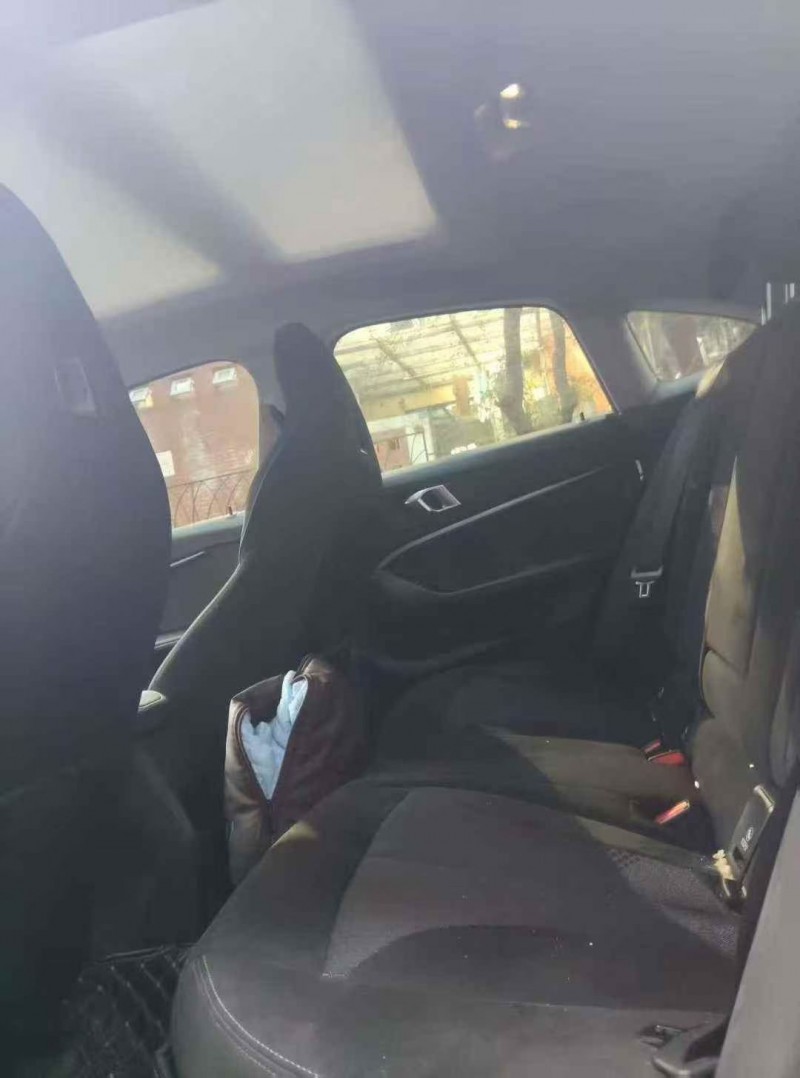 鄂州22年宝马2系4