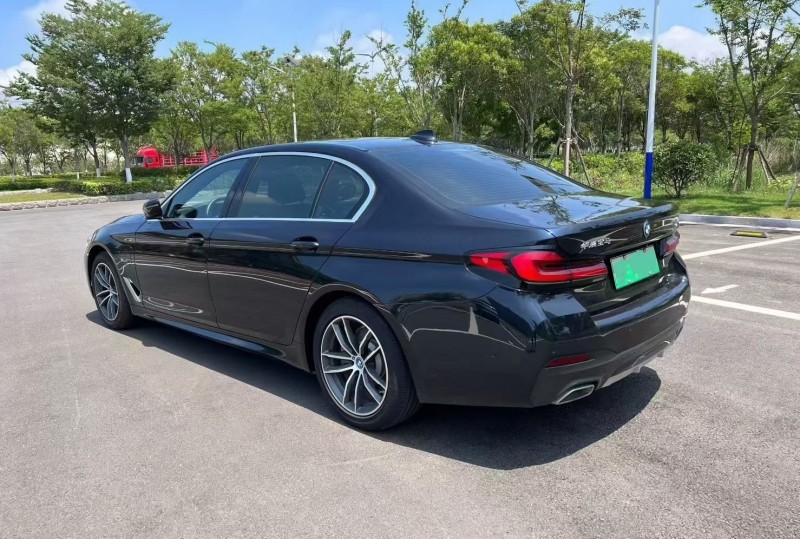 盐城23年宝马5系8