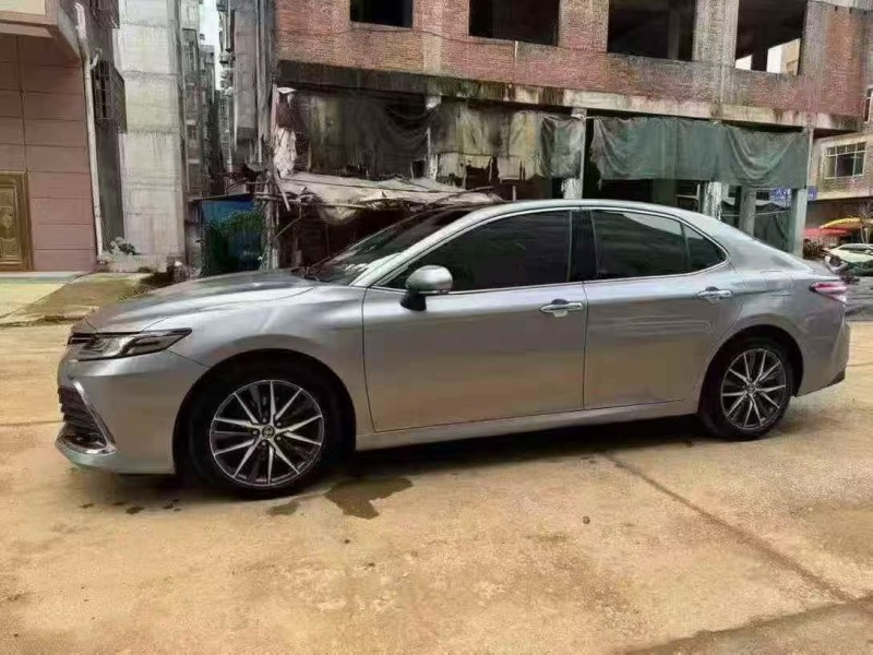 贵港22年丰田凯美瑞2