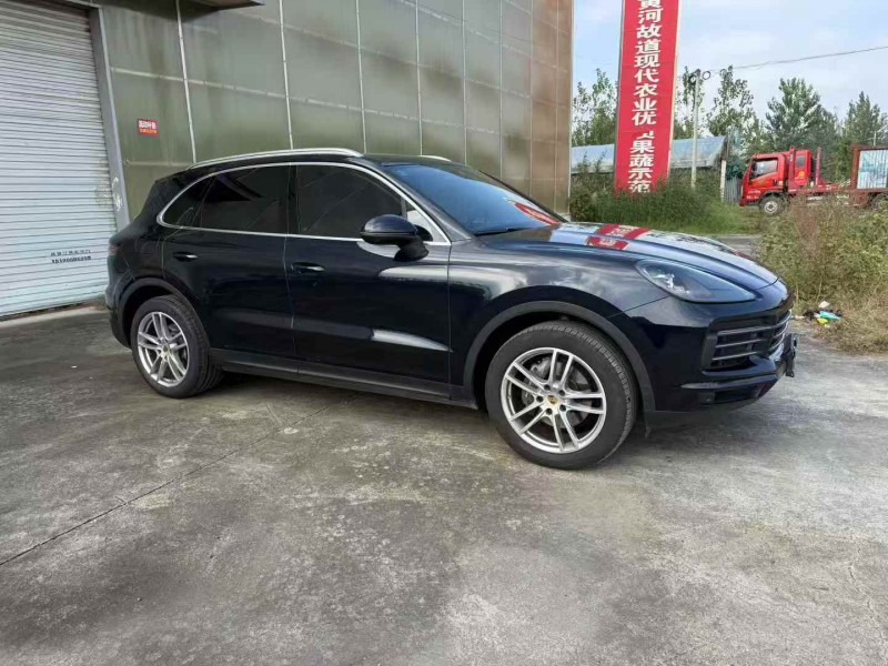 徐州19年保时捷卡宴2