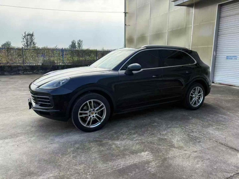 徐州19年保时捷卡宴3