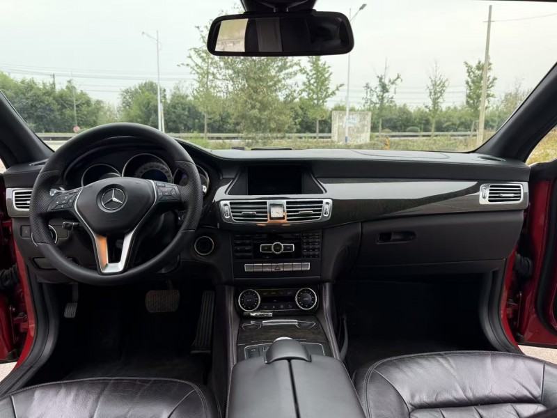 徐州14年奔驰CLS5