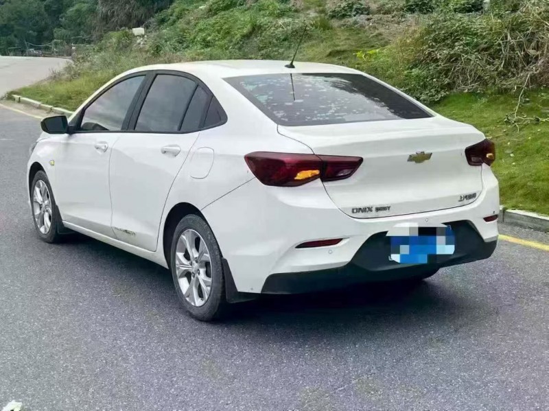 泉州21年雪佛兰科沃兹8