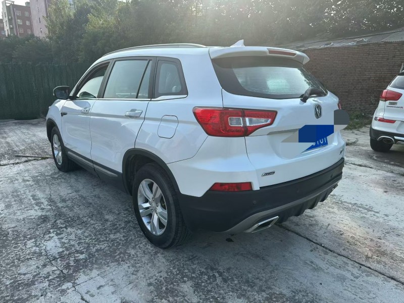 许昌17年长安汽车CS755