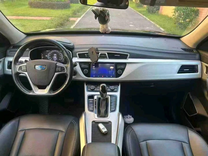 广州17年吉利博越4