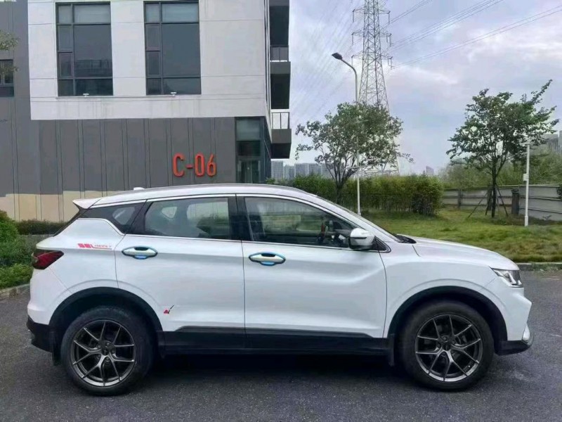 广州19年吉利缤越6