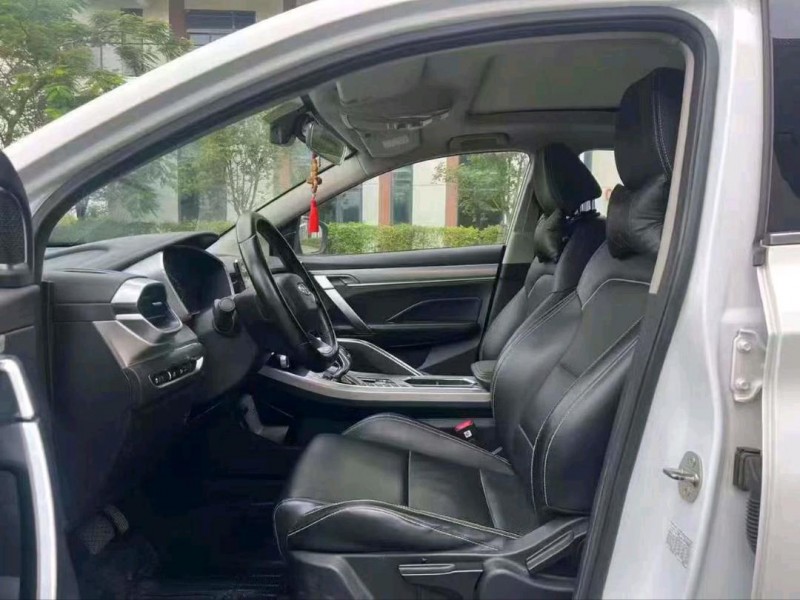 广州19年吉利缤越8