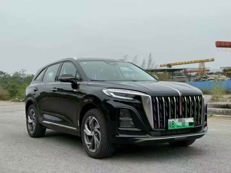 桂林25年红旗HS32