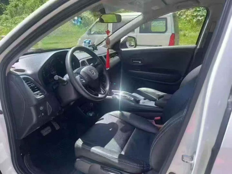 厦门16年本田缤智4