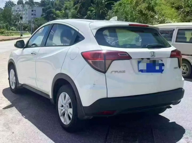 厦门16年本田缤智7