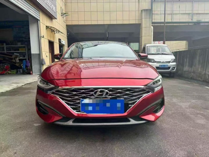 鄂州18年现代菲斯塔1