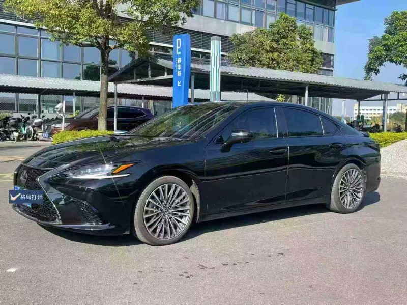 东莞19年雷克萨斯ES2