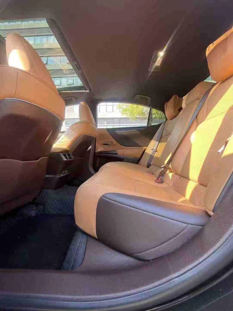 东莞19年雷克萨斯ES4