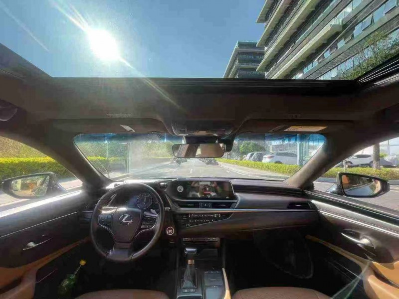 东莞19年雷克萨斯ES5
