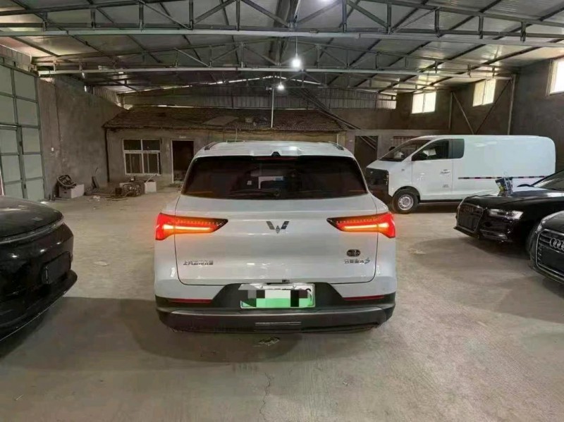 新乡25年五菱汽车星光5