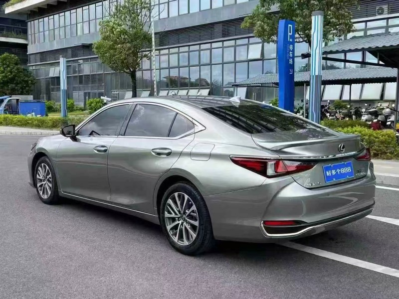 东莞24年雷克萨斯ES8